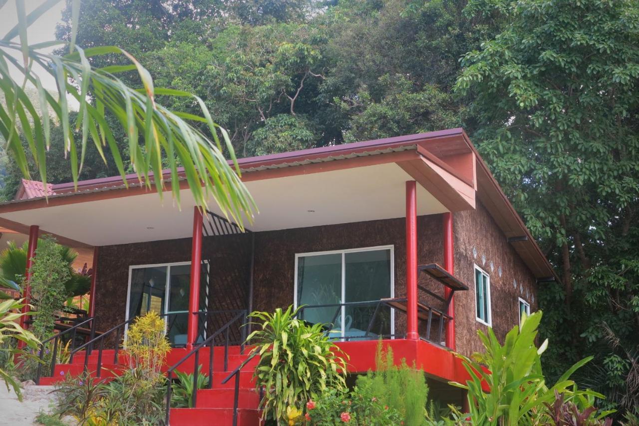 Koh Jum Coral Bay Resort Екстер'єр фото