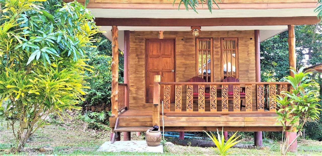 Koh Jum Coral Bay Resort Екстер'єр фото