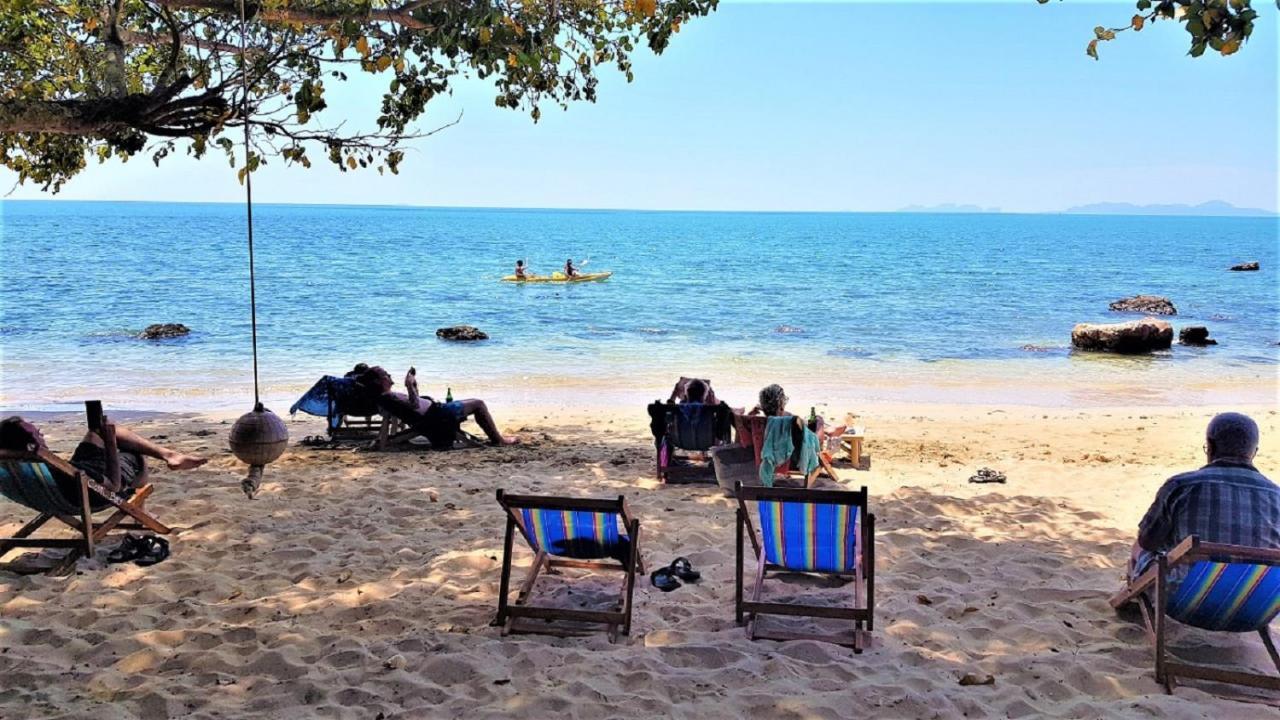 Koh Jum Coral Bay Resort Екстер'єр фото
