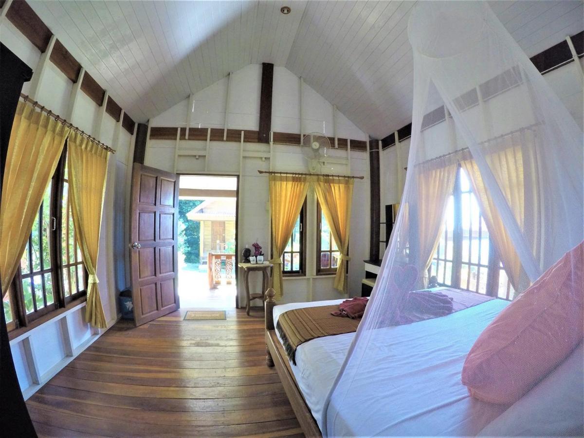 Koh Jum Coral Bay Resort Екстер'єр фото
