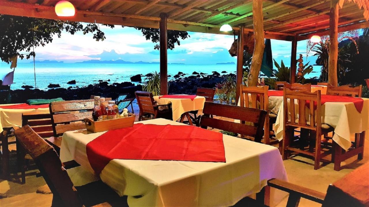 Koh Jum Coral Bay Resort Екстер'єр фото